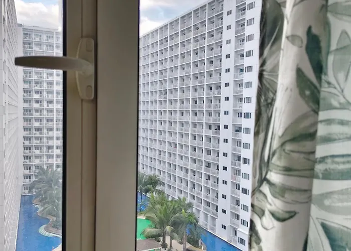 Serene Escape Condotel In Shore Pasay *